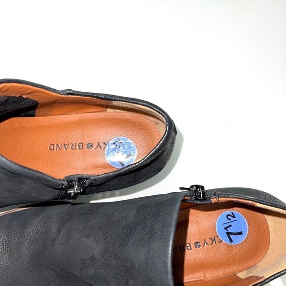 Lucky Brand Leather Booties Womens Size 7.5 Inside Zipper Manmade Sole Black - Picture 4 of 10